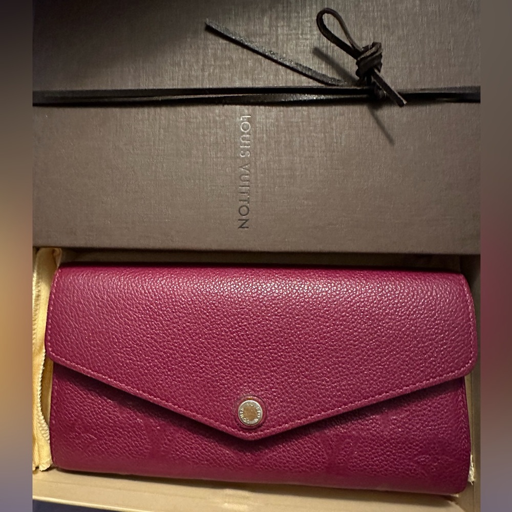 Louis Vuitton monogram Sarah wallet grape